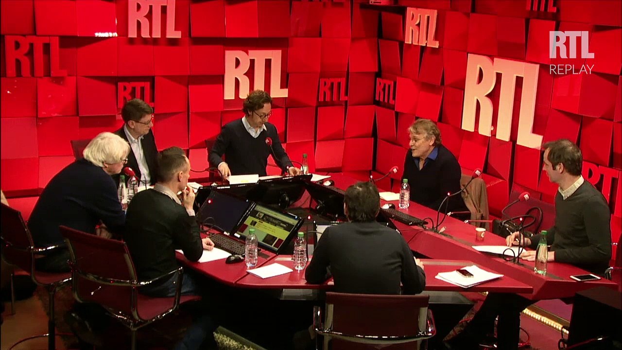 Stéphane Bern reçoit Daniel Pennac dans A la bo...