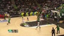 Shoot de Yohann Sangaré du milieu du terrain contre Pau-Lacq-Orthez