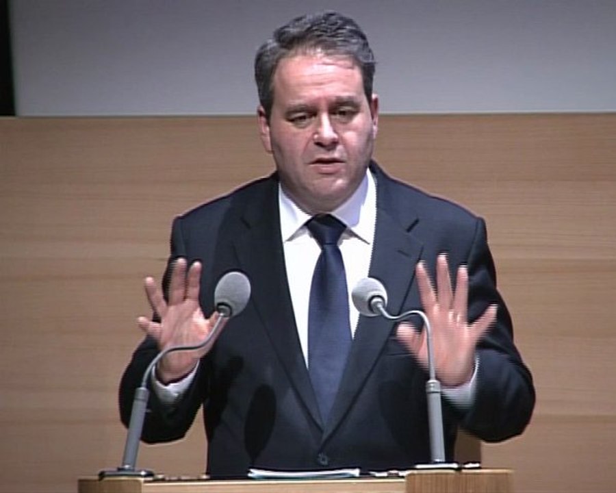 Xavier BERTRAND, Ministre du Travail, de l'Emploi et de la Santé