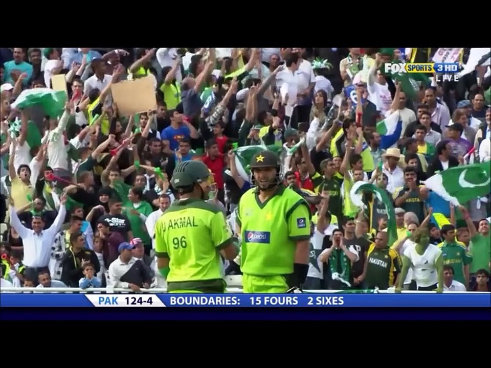 SHAHID AFRIDI presents - How to hit the World's Fastest Bowler out of the Ground