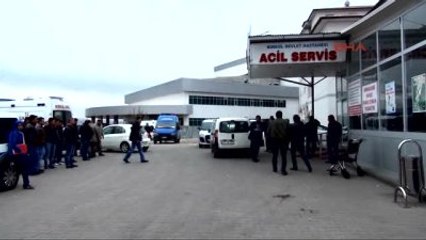 Bingöl'de Askeri Araç Devrildi: 12 Asker Yaralı