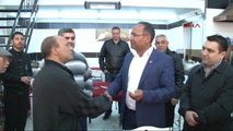 İzmir CHP'nin İzmirli Roman Adayı, Çalışmaya Kendi Mahallesinden Başladı 3-