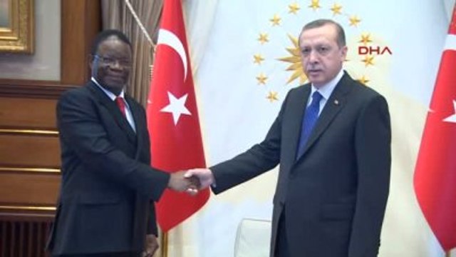 Cumhurbaşkanı Erdoğan, Kongo Dışişleri Bakanı İkouebe'yi Kabul Etti