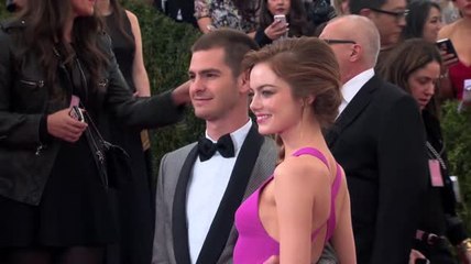 Video herunterladen: Emma Stone and Andrew Garfield Split After Three Years Together