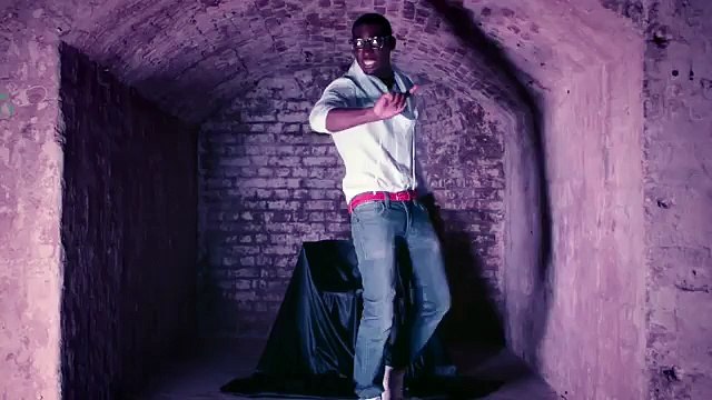 Tinie Tempah - Frisky ft. Labrinth