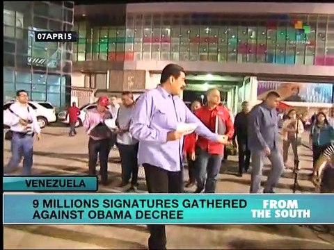 As Pressure Mounts on US Over Venezuela Threats, Obama Backtracks