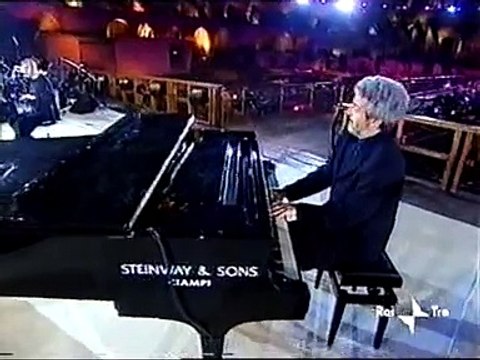 Noa & Nicola Piovani live at Colosseo: Beautiful that way