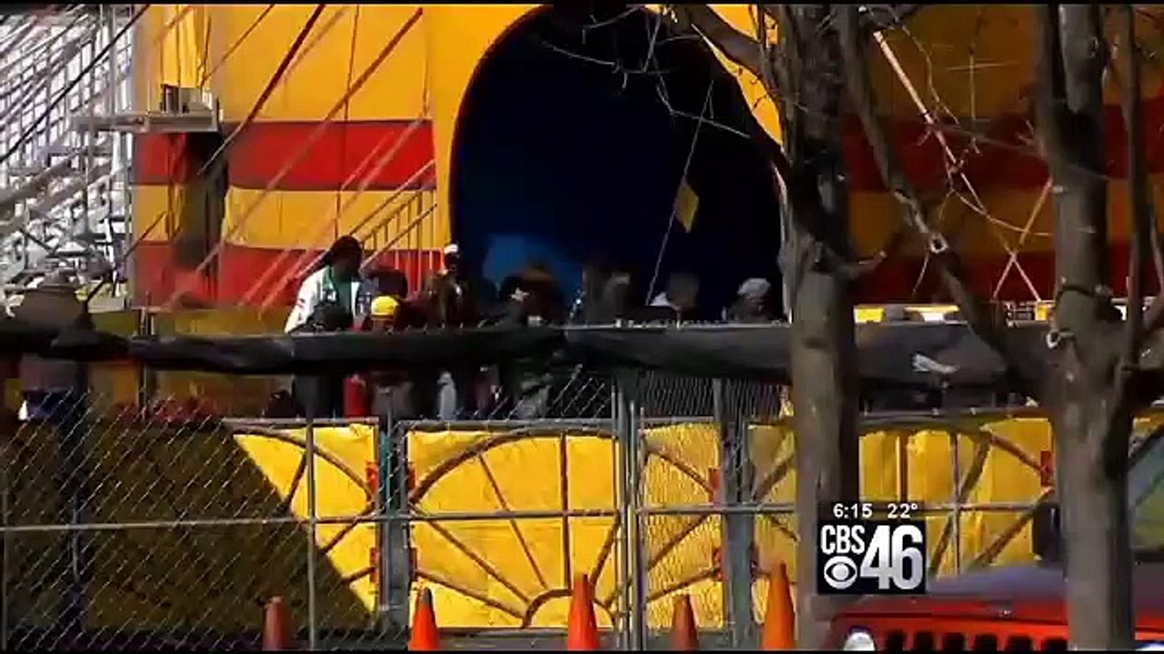 Circus handler accused of sticking bullhook in elephant's mouth