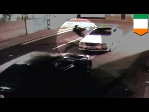 Video muestra a ladrón ser golpeado por el mismo ladrillo que uso para intentar robar un auto