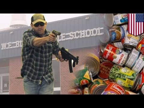 Escuelas piden a sus alumnos traer consigo comida enlatada como método de defensa personal