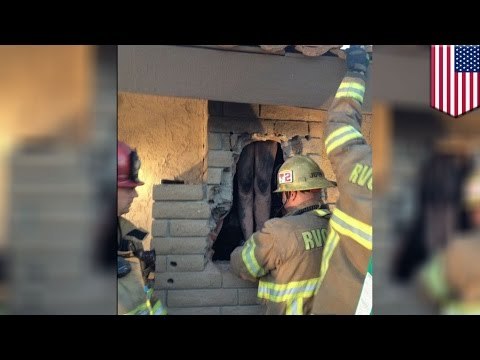 Голая женщина застряла в трубе дома своего бывшего