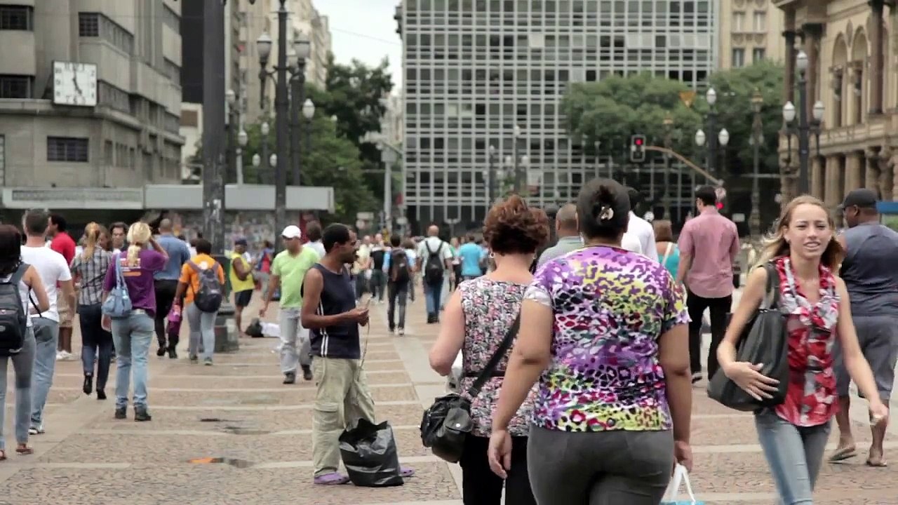 Refugiados sirios rehacen sus vidas en Brasil - Refugiados sírios refazem suas vidas no Brasil