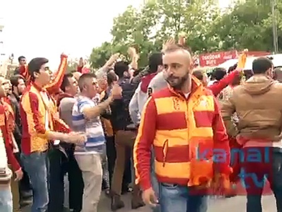 Galatasaray Hooligans Vs. Eskisehir+Konya Hooligans