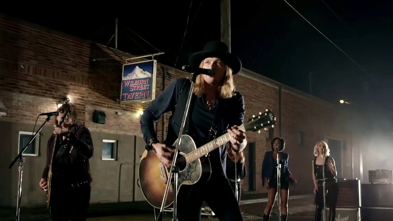 A Thousand Horses - Smoke