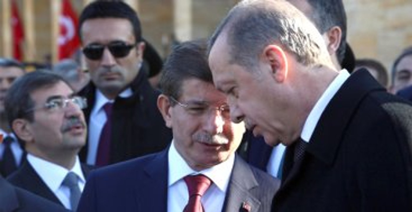 AK Parti'nin Vekil Listesinin Şifresi: Önce Reis Sonra Hoca