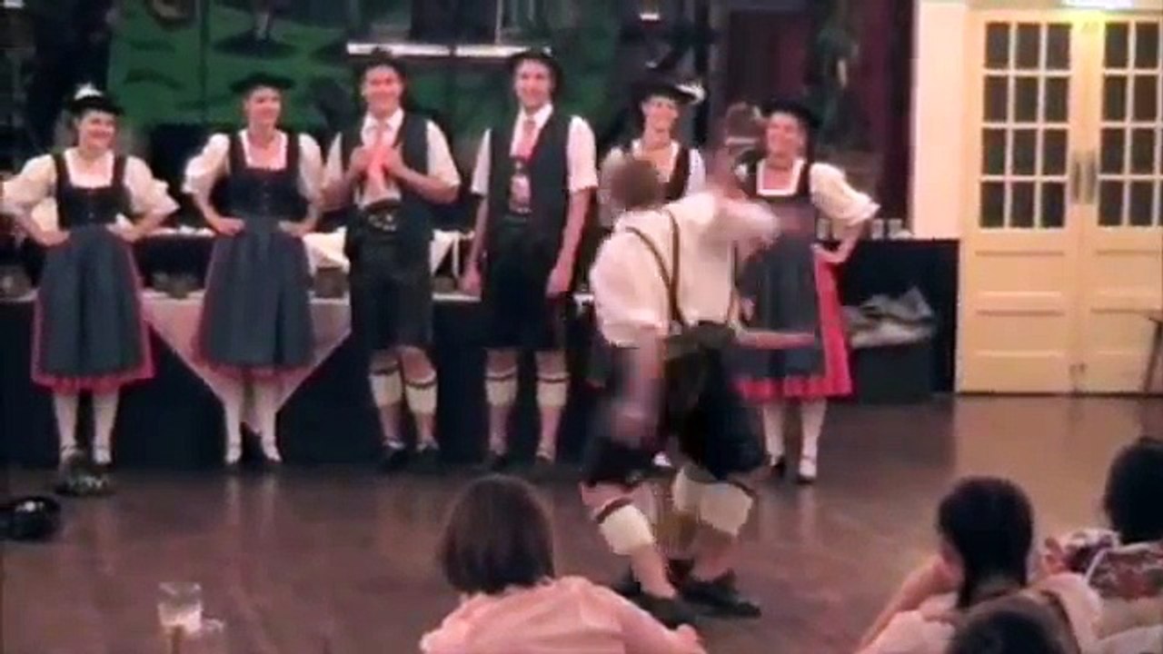 German slap dancing- Fighting Dance