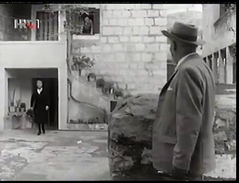 Nase malo misto - E2 - Filozofija