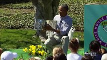 Le Président Obama essaie de rassurer des enfants effrayés par des abeilles... Hilarant!