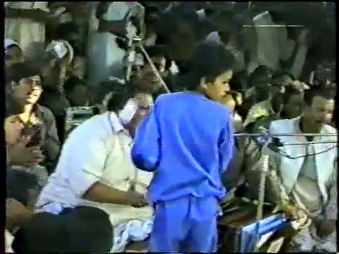 Nusrat Fateh Ali Khan Qawwal - Is Karam Ka Karoon Shukar Kaise Ada