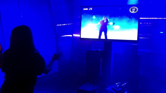 Augmented Reality Ice Crush Game / Waveplay Interactive