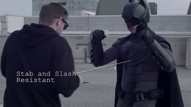 Recréer la vrai armure de combat de Batman