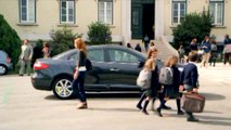 Renault Reklamı - Kız kapıyı açmayı öğreniyor. _)