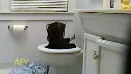 Tuvalet Eğitimini Yanlış Anlayan Çocuk