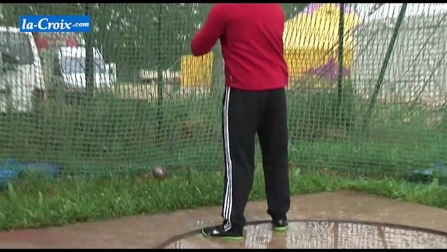 Gestes de l'athlétisme - le lancer du marteau
