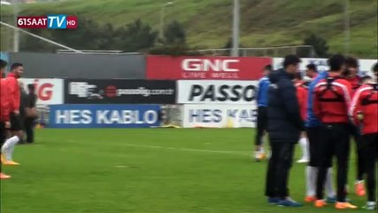 Trabzonsporlu futbolcular Survivor sloganı