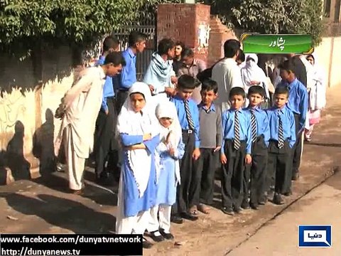 Dunya News - Parents, students protest over sudden closure of school in Peshawar