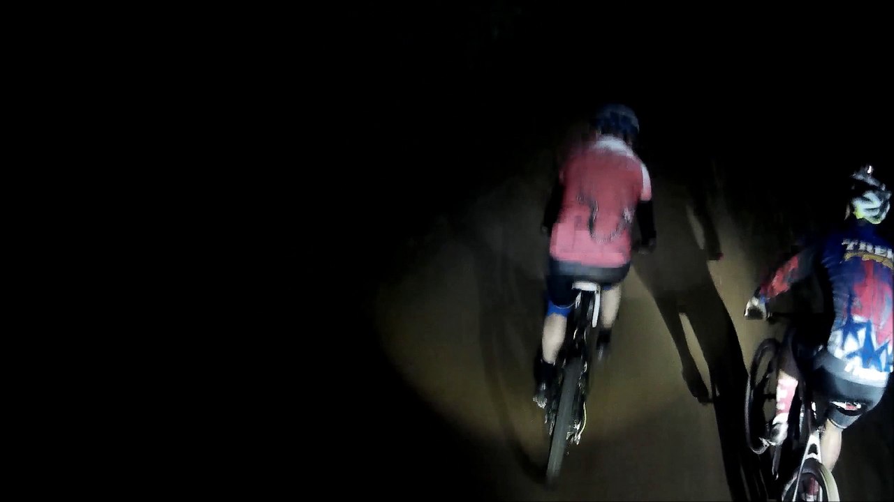 Nocturna MonkeyBaik
