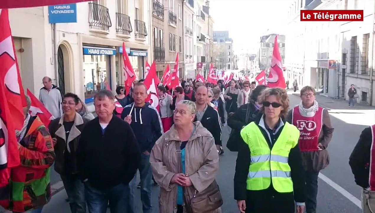 Vannes. 300 manifestants contre la loi Macron