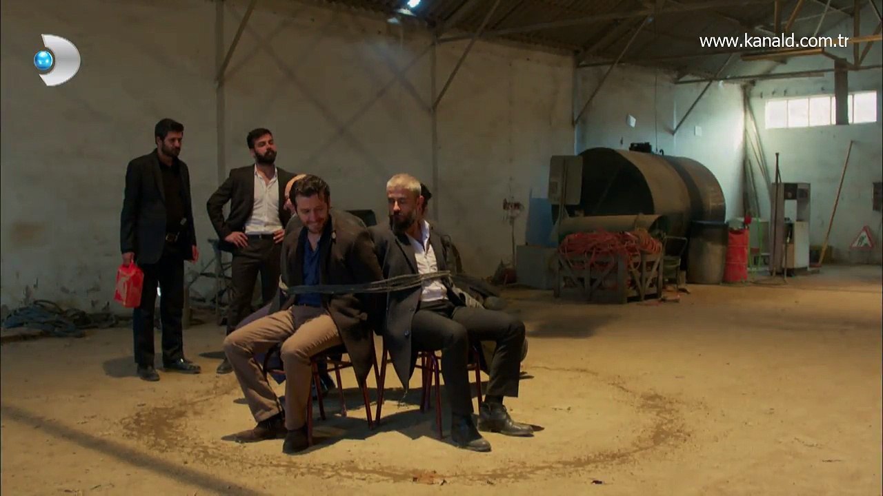 Poyraz Karayel 14. Bölüm - Bahri Baba ve adamları kurtulacak mı?