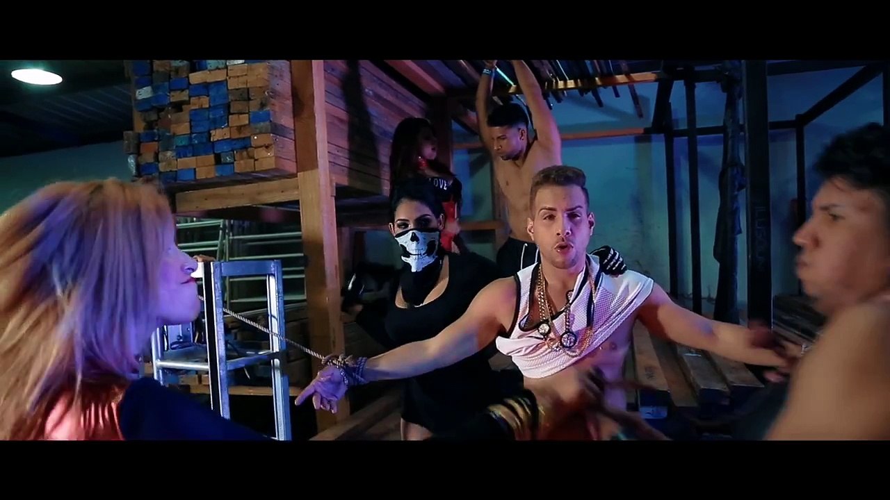 WWilkins - CHAPIADORA (VIDEO OFICIAL)