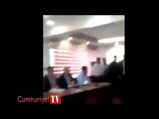 AKP’liler İl binasını bastı