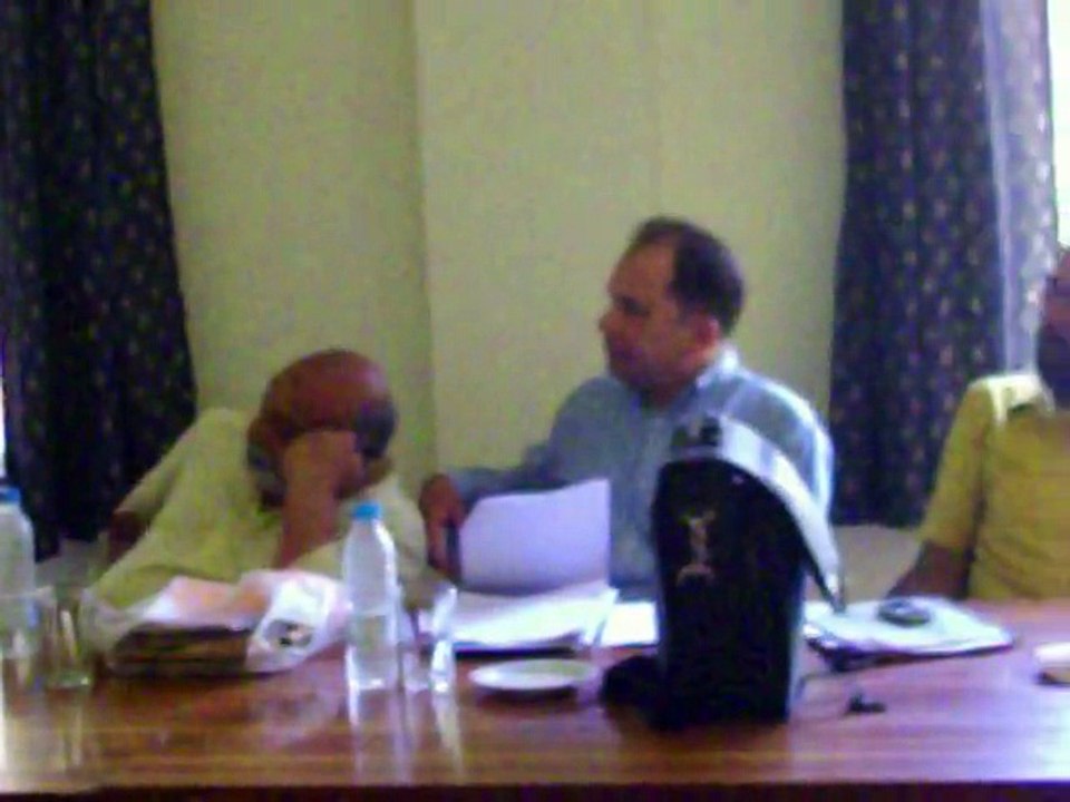 Professor Shaukat Hayat Sheikh delivering a lecture on Maulana Jalal ud Din Rumi