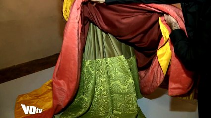 Deux costumes des Tudor au château d'Ecouen