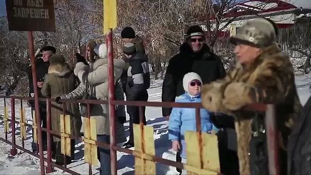 Meteor Hits Russia: Chebarkul Residents Describe 'Phenomenon' - 2013 | The New York Times