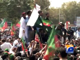 Politics of gun basic difference with Altaf: Imran Khan-Geo Reports-09 Apr 2015