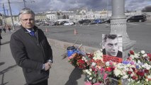 Didier Reynders dépose des fleurs sur le lieu de l'assassinat de Boris Nemtsov