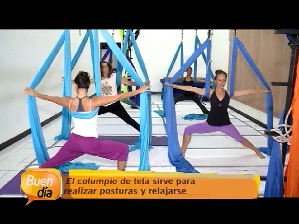 Vayu: Ejercicios que combinan técnicas de yoga con danza aérea