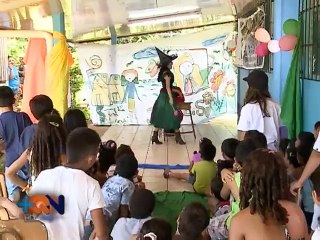 Download Video: Niños de una escuela puntarenense celebraron su día entre risas y obras de teatro