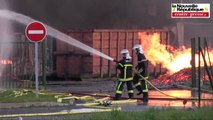 VIDEO. Payré. Un incendie ravage entièrement une usine de palettes