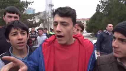 Okul Bahçesinde Tüfekle Havaya Ateş Açtı