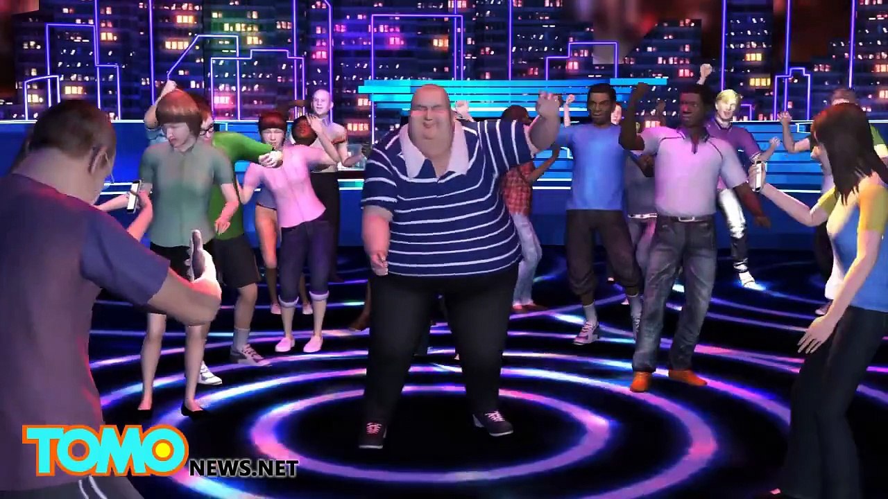 فاريل موبي ينضم إلى حفلة رقص لوس أنجلس للراقصين الذين يخجلون من جسمهم