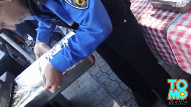 رجل تسعيني يعتقل لأنه يطعم المشردين والمساكين في فلوريدا