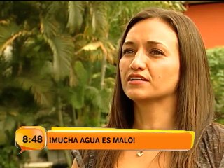 Tomar mucha agua tampoco es bueno