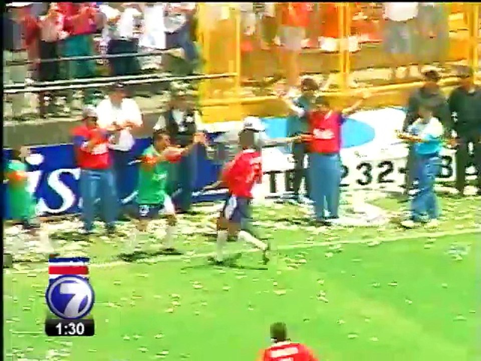 Mauricio Solís: 'Lo peor que podemos hacer es enfocarnos en un jugador'