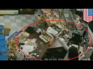 Бабушка семейства отвадила грабителя с помощью пистолета