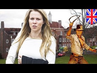 SEXY BIATCH: Une prof se fait congédier pour avoir eu des relations sexuelles avec une étudiante